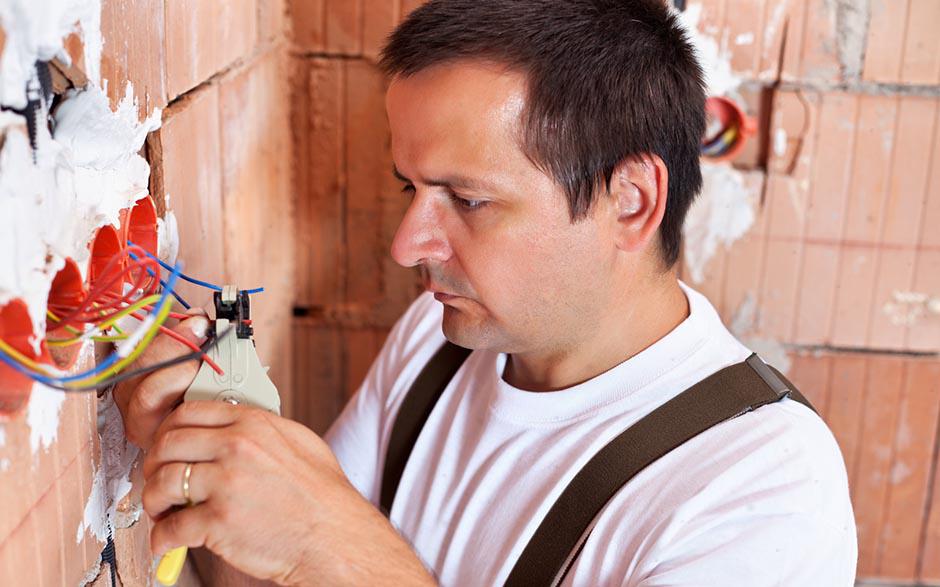 électricien installateur Paris 2