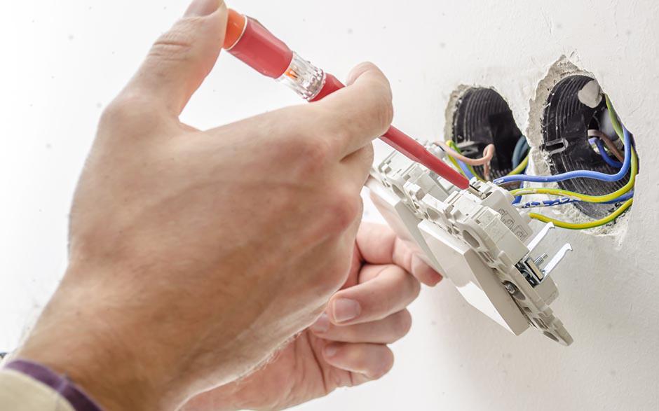 électricien installateur Paris 2